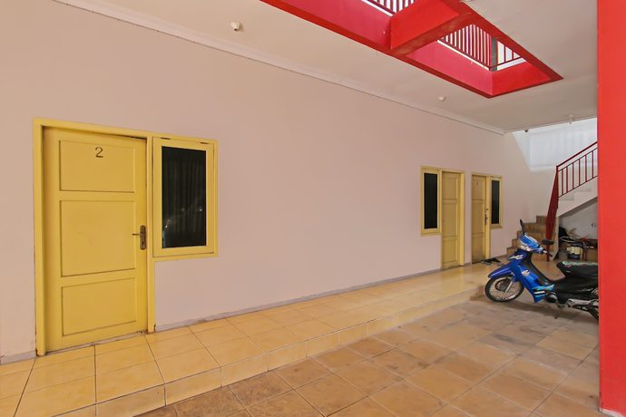 Imagen de los interiores del Hotel OYO 3060 Al Fatih Guest House Syariah. Foto 13