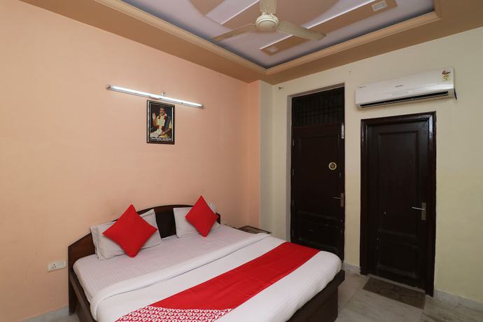 Imagen de la habitación del Hotel OYO 30740 Gurudham Vrindavan. Foto 4