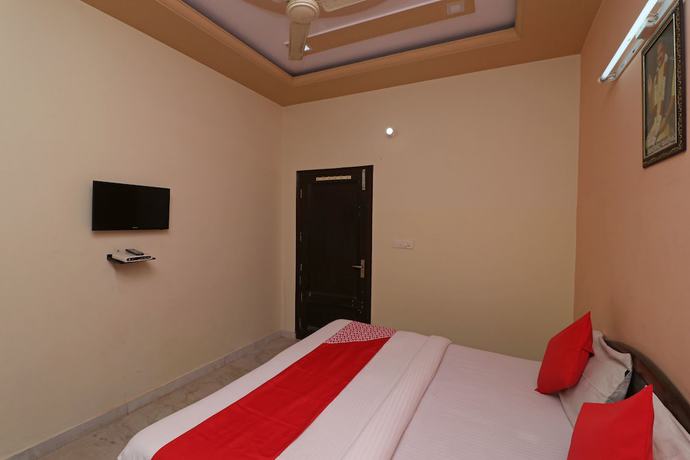 Imagen de la habitación del Hotel OYO 30740 Gurudham Vrindavan. Foto 5