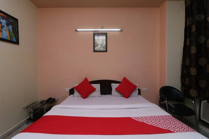 Imagen de la habitación del Hotel OYO 30740 Gurudham Vrindavan. Foto 6