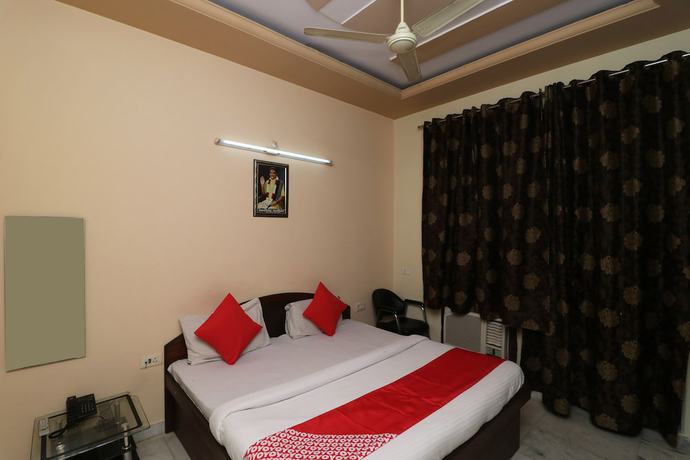 Imagen de la habitación del Hotel OYO 30740 Gurudham Vrindavan. Foto 7