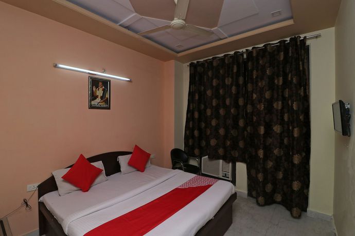Imagen de la habitación del Hotel OYO 30740 Gurudham Vrindavan. Foto 9