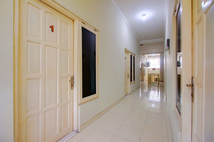 Imagen de los interiores del Hotel OYO 3083 D Kost 3 Syariah. Foto 18