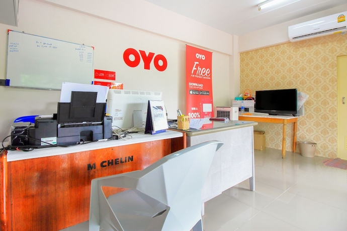 Imagen de los interiores del Hotel OYO 309 Ze Residence Ram Intra. Foto 16