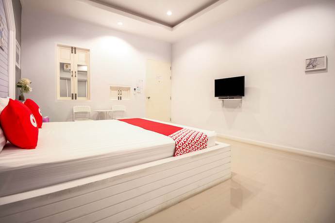Imagen de la habitación del Hotel OYO 330 Venus Resort Pranburi. Foto 11