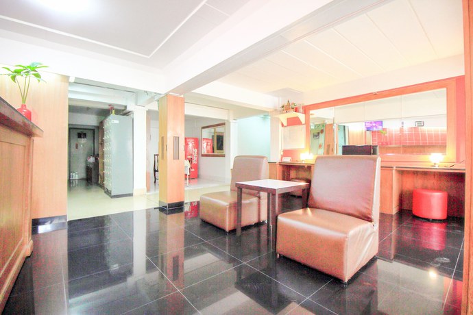 Imagen de la habitación del Hotel OYO 335 Top Inn Khaosan. Foto 5