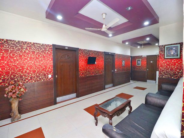 Imagen de los interiores del Hotel OYO 3509 Celebration. Foto 20