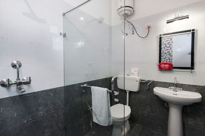 Imagen de la habitación del Hotel OYO 352 DRS 8586 Haveli. Foto 5
