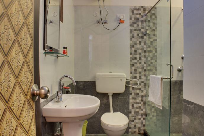 Imagen de la habitación del Hotel OYO 352 DRS 8586 Haveli. Foto 9