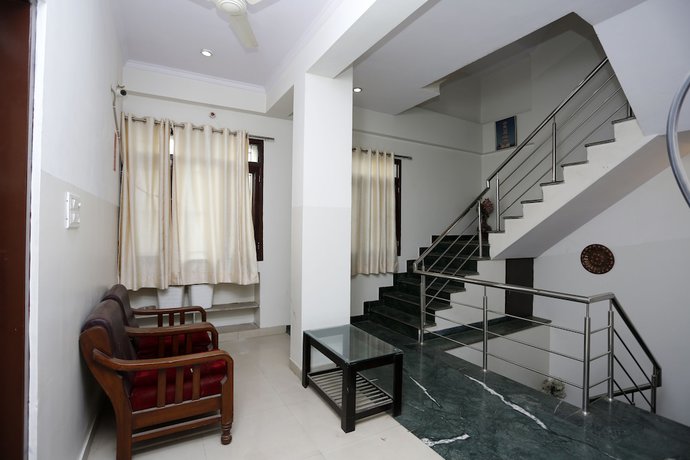 Imagen de los interiores del Hotel OYO 352 DRS 8586 Haveli. Foto 17