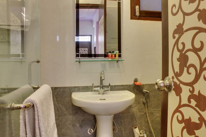 Imagen de la habitación del Hotel OYO 352 DRS 8586 Haveli. Foto 14
