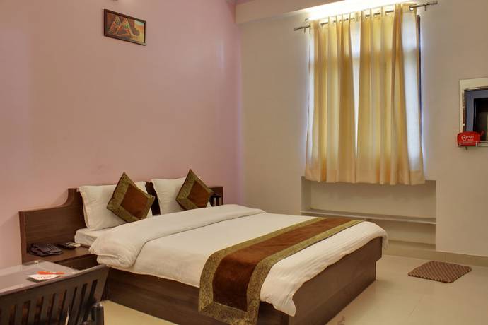 Imagen de la habitación del Hotel OYO 352 DRS 8586 Haveli. Foto 15