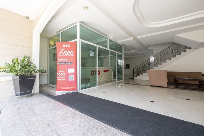 Imagen de los interiores del Hotel OYO 357 Sleep Easy On Nineteen. Foto 15
