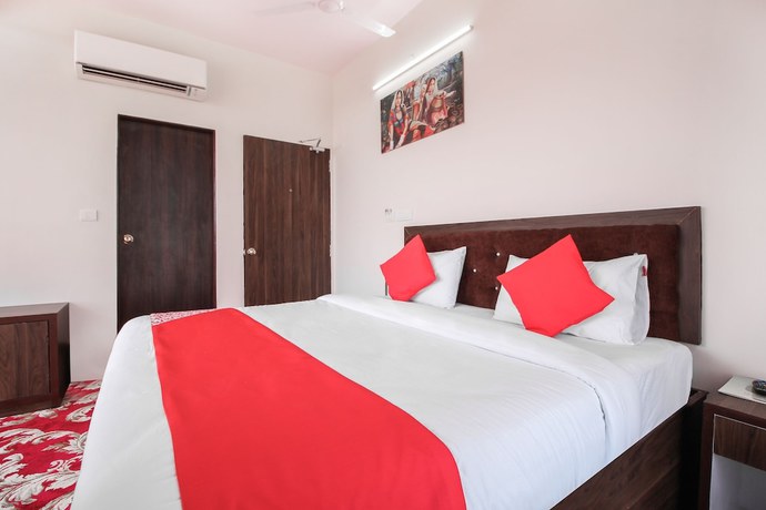 Imagen de la habitación del Hotel OYO 35787 Lotus. Foto 4