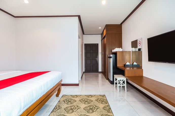 Imagen de la habitación del Hotel OYO 360 De Phunchai Hometel Lamphun. Foto 8