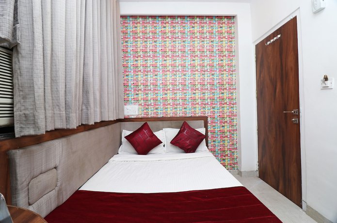 Imagen de la habitación del Hotel OYO 3612 Pandav Inn. Foto 12
