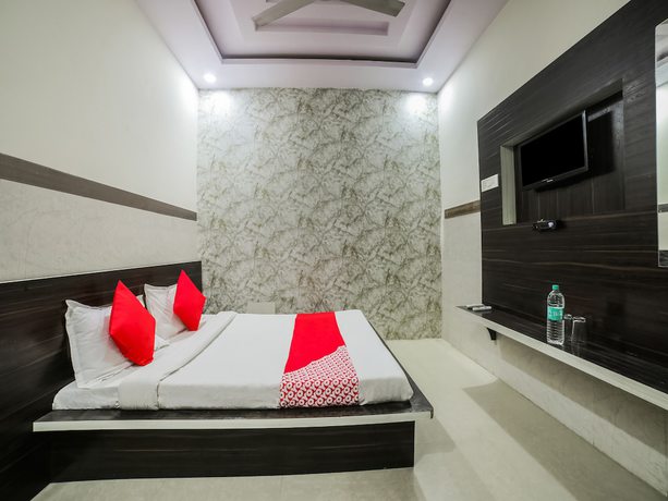 Imagen de la habitación del Hotel OYO 36289 Maurvi. Foto 7