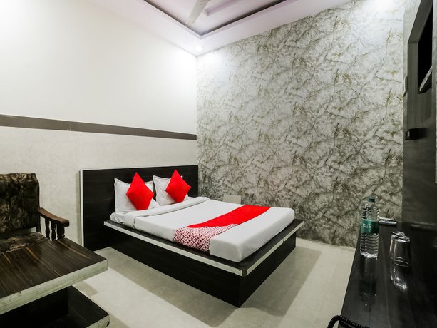 Imagen de la habitación del Hotel OYO 36289 Maurvi. Foto 15