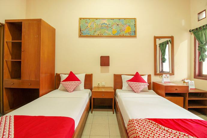 Imagen de la habitación del Hotel OYO 370 Sofia Pangandaran. Foto 6