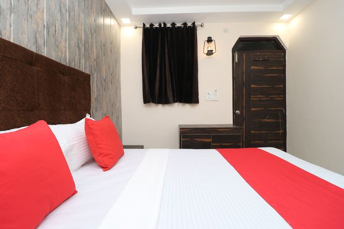 Imagen de la habitación del Hotel OYO 37351 Krishna Royal. Foto 14