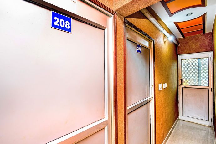 Imagen de los interiores del Hotel OYO 37546 Gaur Guest House. Foto 20