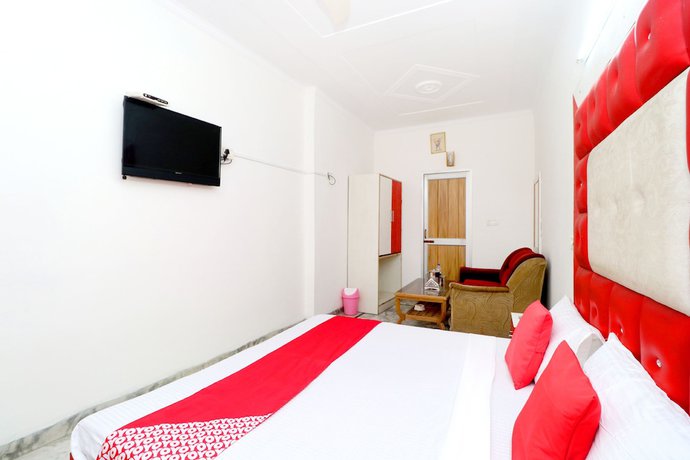 Imagen de la habitación del Hotel OYO 37663 Royal Palace. Foto 6