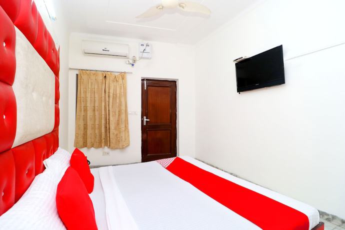 Imagen de la habitación del Hotel OYO 37663 Royal Palace. Foto 17