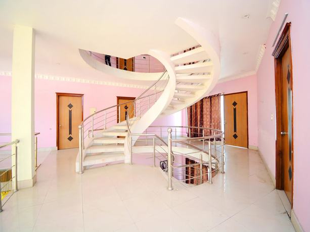 Imagen de los interiores del Hotel OYO 37902 Kaler Regency. Foto 20