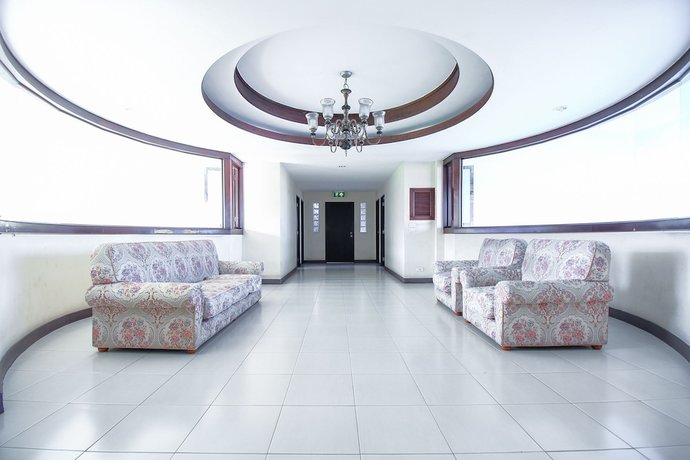 Imagen de los interiores del Hotel OYO 383 White Inn. Foto 13