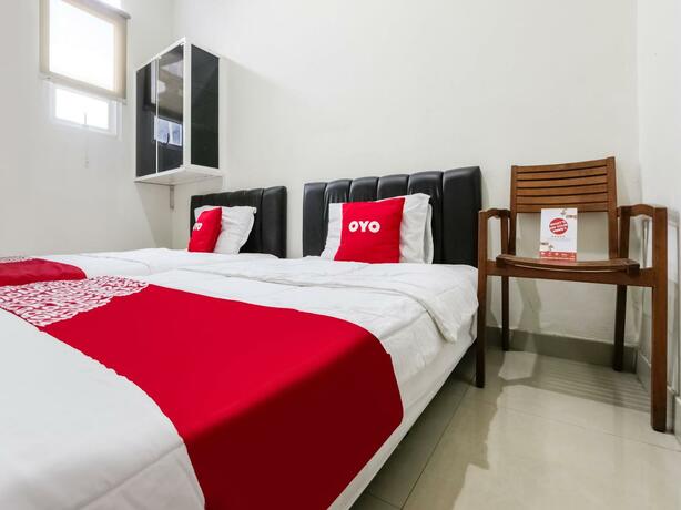 Imagen general del Hotel OYO 3838 Tamansari Guest House. Foto 43