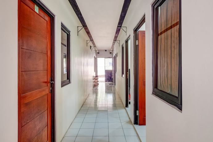 Imagen de los interiores del Hotel OYO 3878 Graha Hsc Syariah. Foto 16