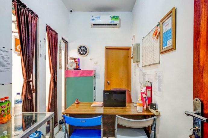 Imagen de los interiores del Hotel OYO 3878 Graha Hsc Syariah. Foto 19
