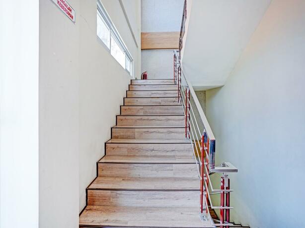 Imagen general del Hotel OYO 3905 Graha 100 Guest House Syariah. Foto 28