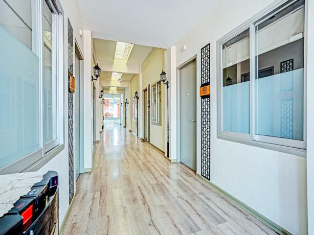 Imagen general del Hotel OYO 3905 Graha 100 Guest House Syariah. Foto 30