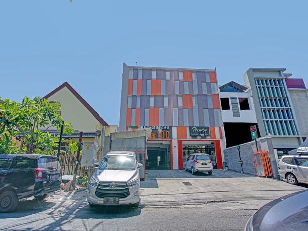 Imagen general del Hotel OYO 3905 Graha 100 Guest House Syariah. Foto 33