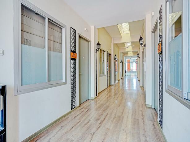 Imagen general del Hotel OYO 3905 Graha 100 Guest House Syariah. Foto 35