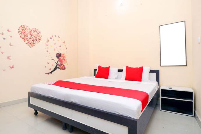 Imagen de la habitación del Hotel OYO 39626 Rj Royal Guest House. Foto 10