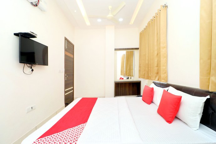 Imagen de la habitación del Hotel OYO 39759 Kesari Root. Foto 6