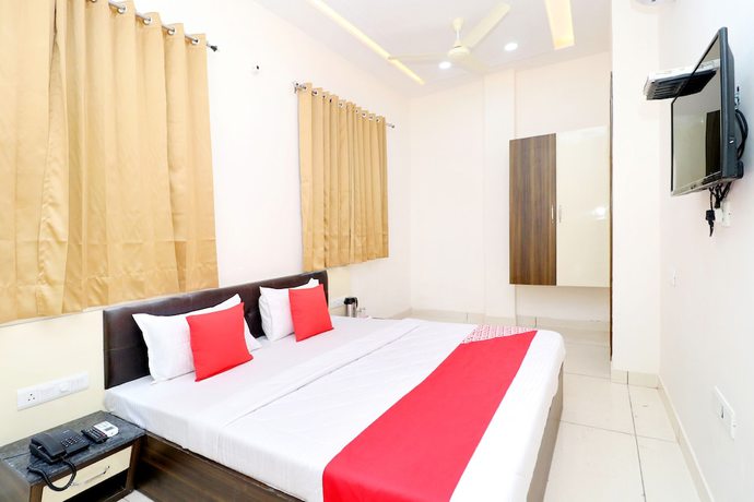 Imagen de la habitación del Hotel OYO 39759 Kesari Root. Foto 12