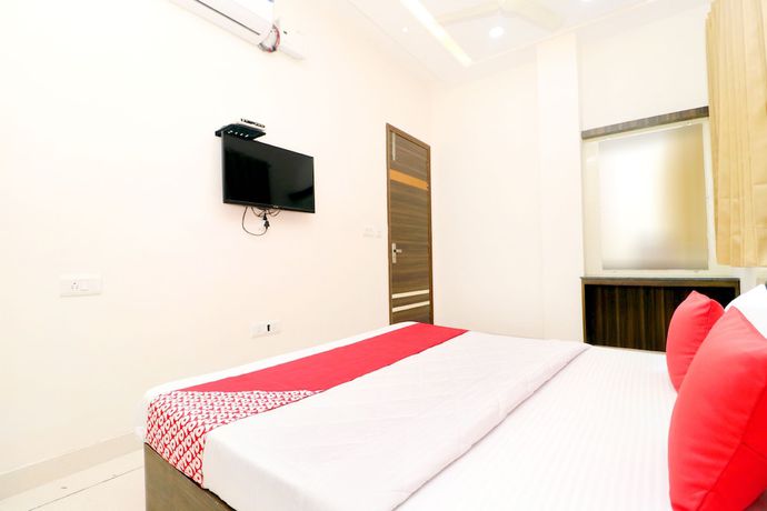 Imagen de la habitación del Hotel OYO 39759 Kesari Root. Foto 14