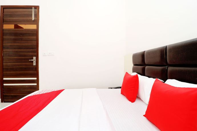 Imagen de la habitación del Hotel OYO 39759 Kesari Root. Foto 17