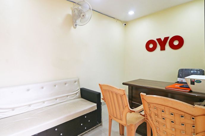 Imagen de los interiores del Hotel OYO 39764 Mahendra Greens. Foto 18