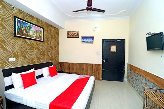 Imagen de la habitación del Hotel OYO 39812 Welcome Lounge. Foto 11