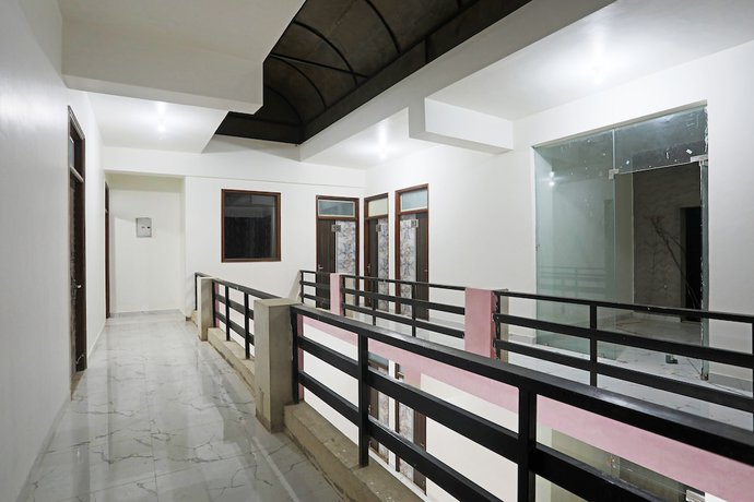 Imagen de los interiores del Hotel OYO 40002 Home Feeling Accommodation. Foto 15