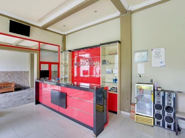 Imagen general del Hotel OYO 4014 Bergas Indah. Foto 39