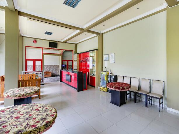 Imagen general del Hotel OYO 4014 Bergas Indah. Foto 40