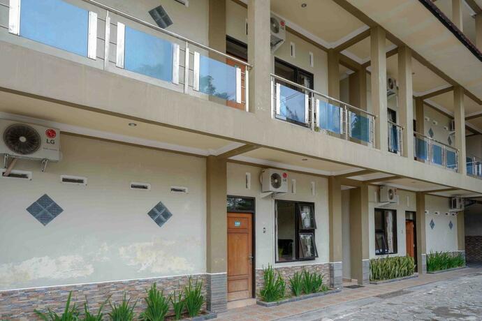 Imagen general del Hotel OYO 4014 Bergas Indah. Foto 60