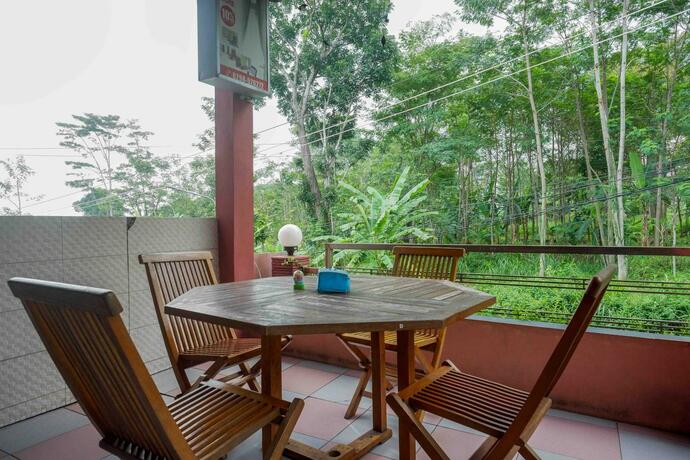 Imagen general del Hotel OYO 4014 Bergas Indah. Foto 76