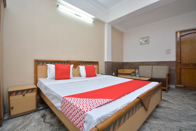 Imagen de la habitación del Hotel OYO 40230 Royal Palace. Foto 8