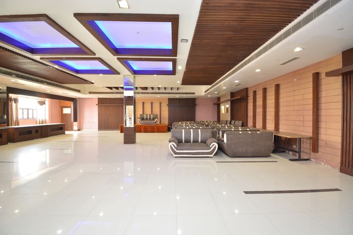 Imagen de los interiores del Hotel OYO 40230 Royal Palace. Foto 19